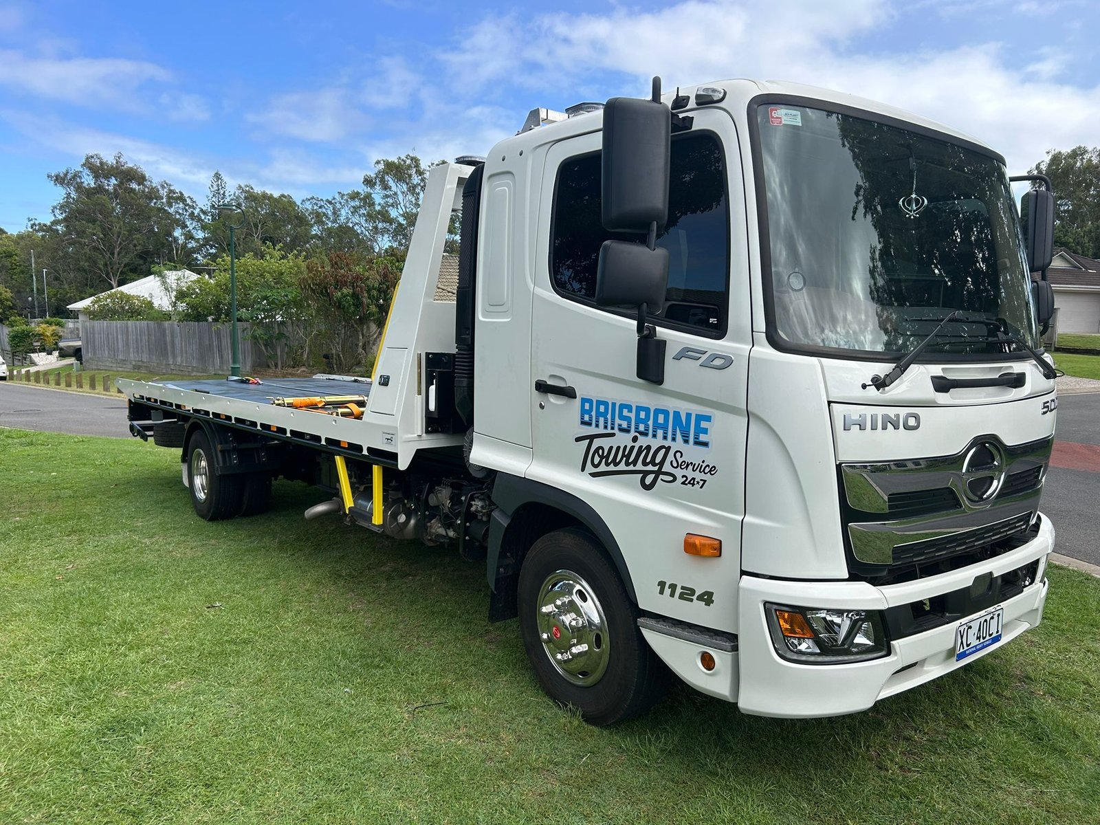 Moving A Work Van, Ute or Small Truck: The Brisbane Light Truck Towing Guide